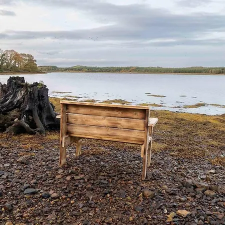 Luxury Log With Private Hot Tub & Sea Views