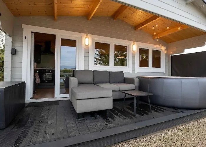 Appartement Luxury Log With Private Hot Tub & Sea Views