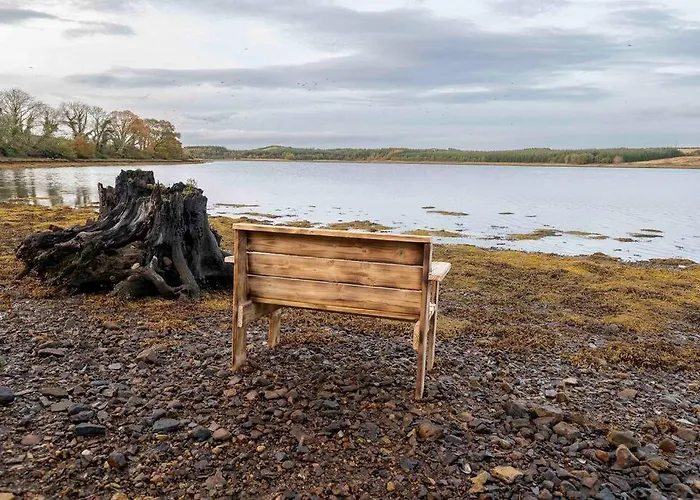 Luxury Log With Private Hot Tub & Sea Views